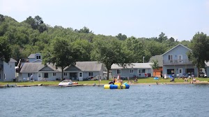 Auger's Pine View Resort