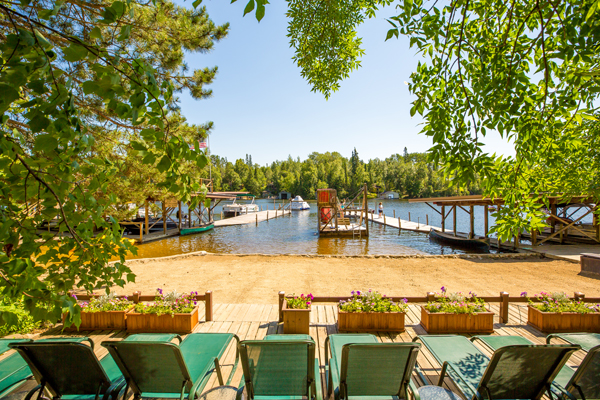 Ludlow’s Island Resort