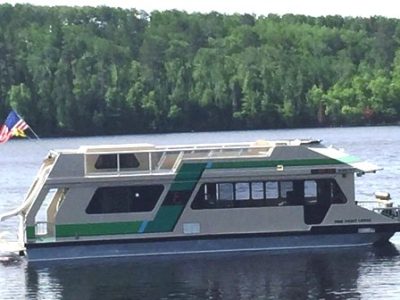 Pine Point Lodge, Resort, Motel & Houseboats