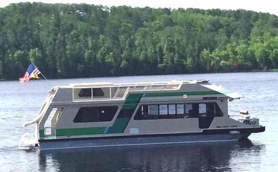 Pine Point Lodge, Resort, Motel & Houseboats