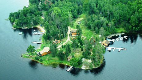 Pine Point Lodge, Resort, Motel & Houseboats